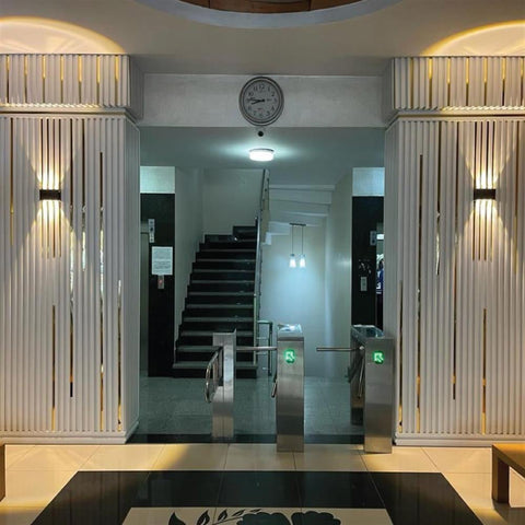 Self-Adhesive Plexiglass Strip Mirror